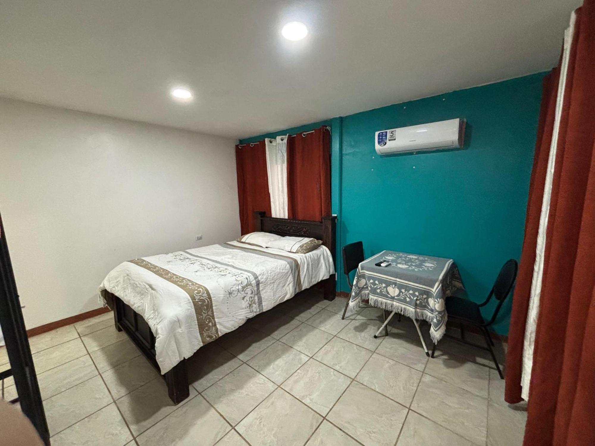 Apartamentos Zamora Puerto Limon Extérieur photo